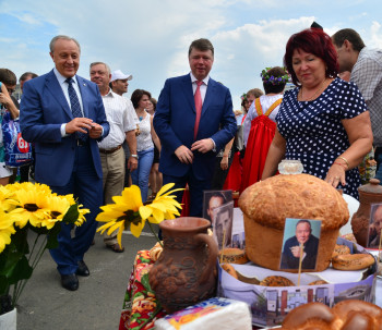 Как Саратов Москву кормит: на выставке показали поставляемые в столицу продукты