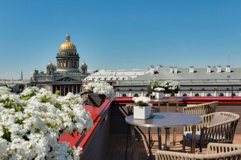 Инвестора позвали на крышу: собственникам саратовской гостиницы «Европа» предложили разместить там ресторан