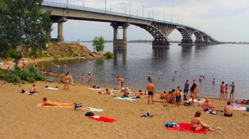 Реконструкция моста Саратов - Энгельс: лестницы на пляж починят к январю