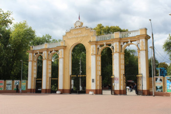 Новые аттракционы, роллердром и кафе-НЛО - почему Нижний Новгород вкладывается в парки, а Саратов - в очистные