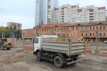 Участок под историческим парком в Саратове перемежевывают в процессе строительства