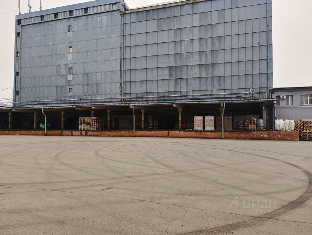 "Сладкому городу" в Саратове не сахар - почему холдинг продает свою складскую базу на Сокурском