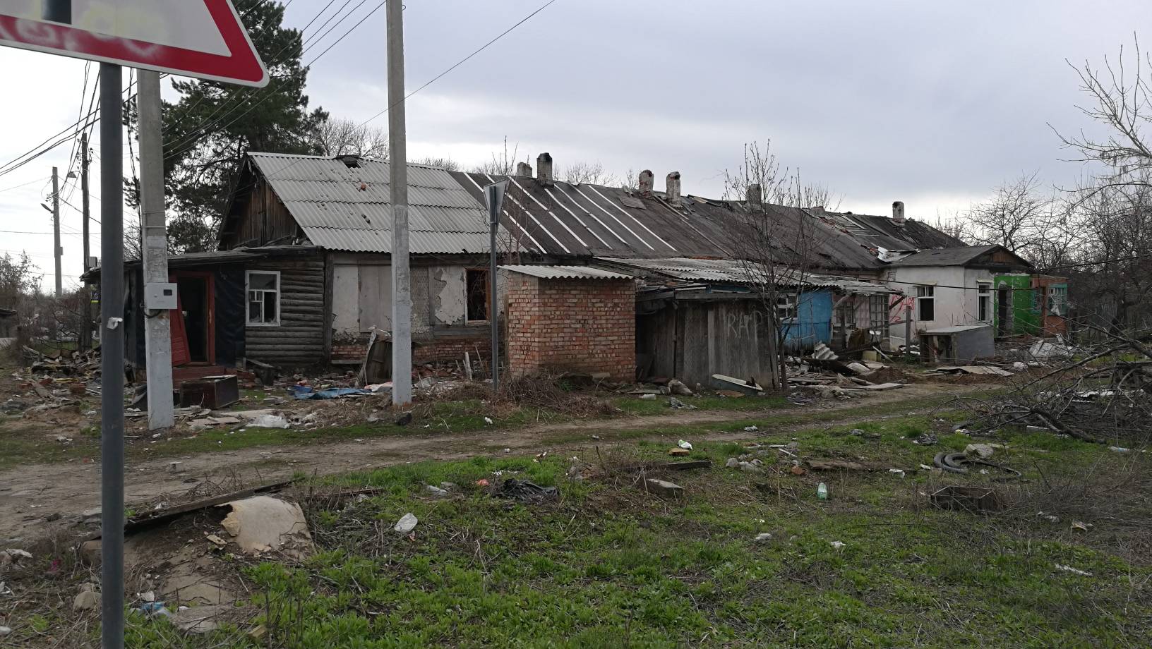 Энгельсский Тинь-Зинь не станут застраивать многоэтажками. Нового будущего  поселку у лесопарка пока не придумали | Бизнес-вектор