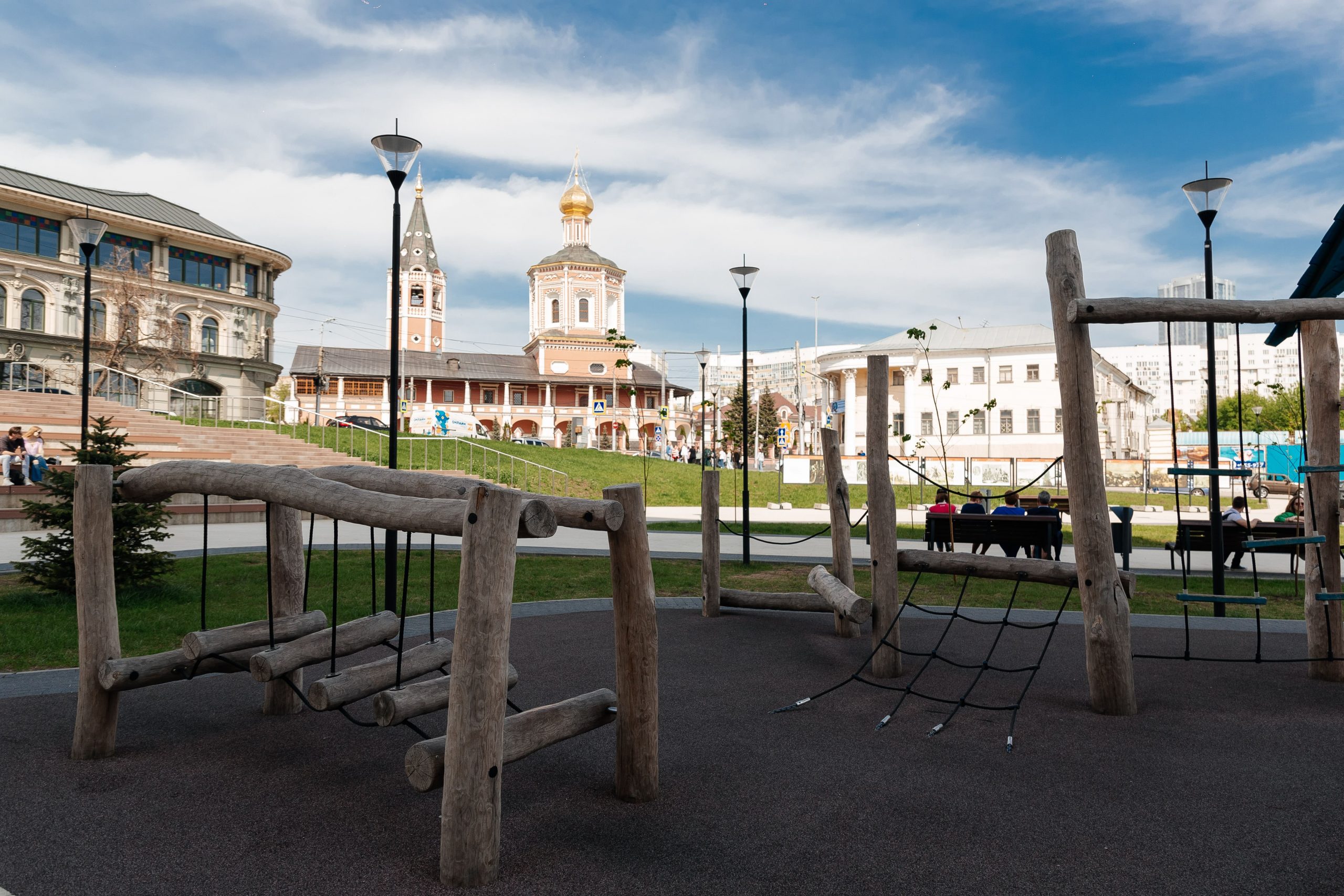 На премию АрхиWood из Саратова заявили площадь Петра I, дом Бабы-яги и  комод | 11.08.2023 | Саратов - БезФормата